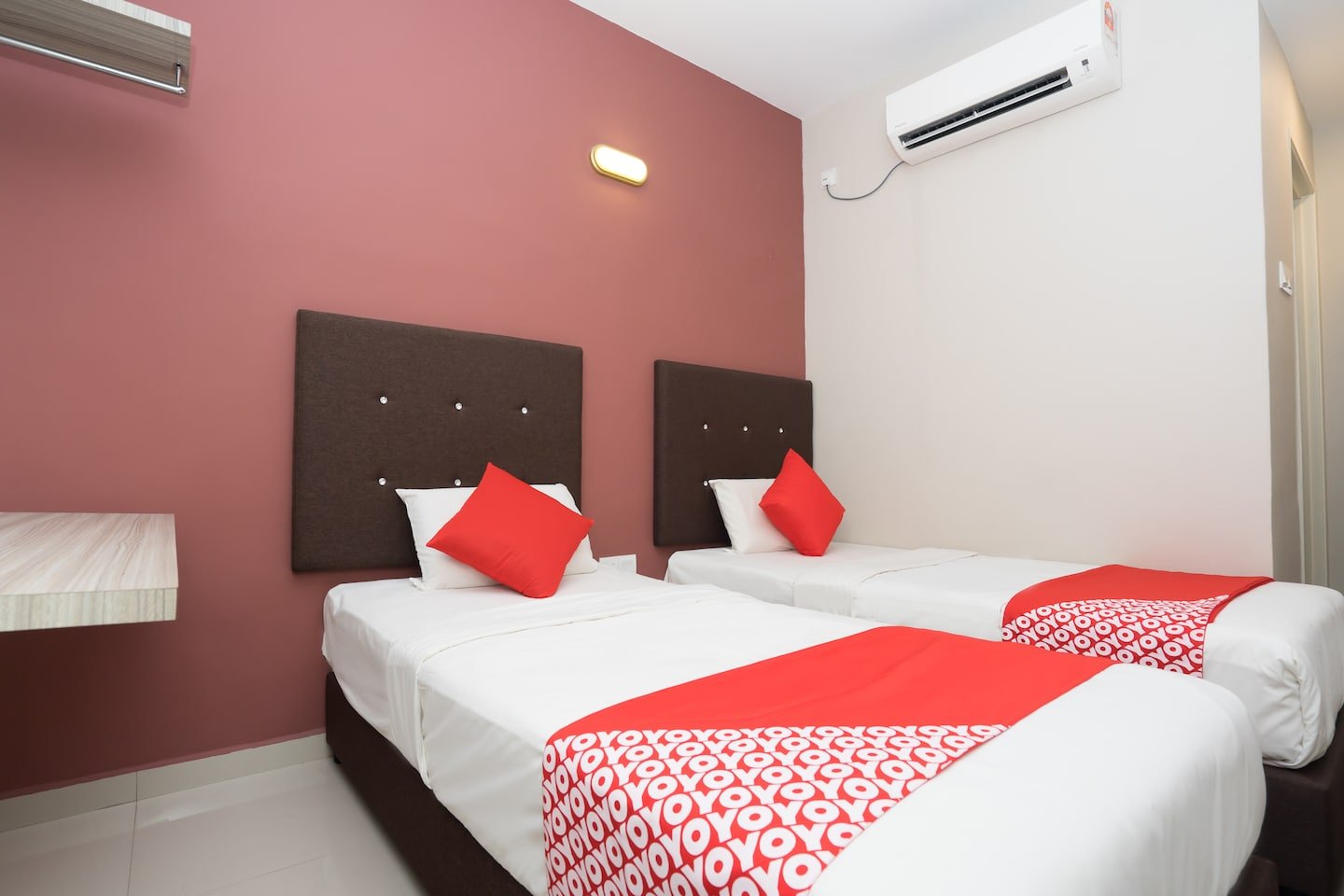 Super Oyo Capital O 90556 Hotel Cherita Rooms-官方