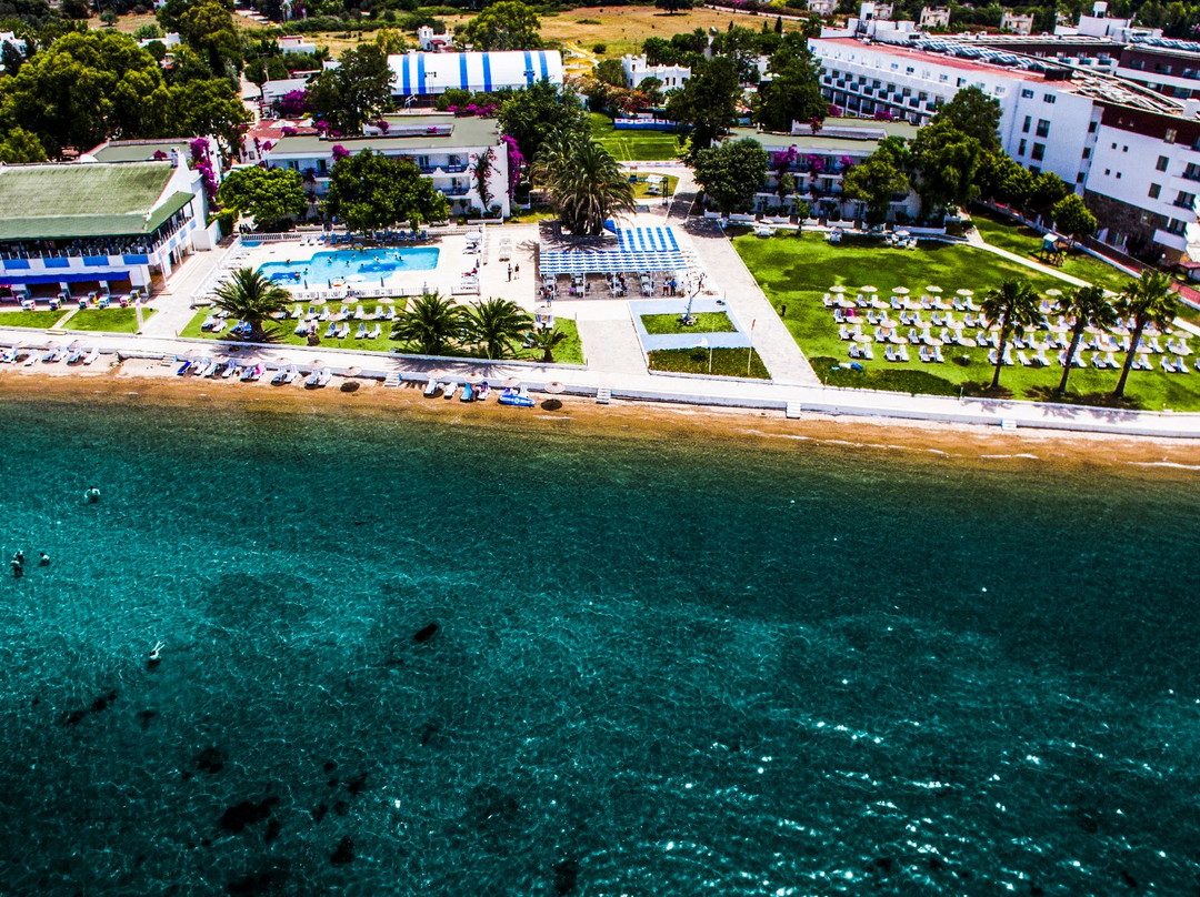Regulus Beach Resort Hotel