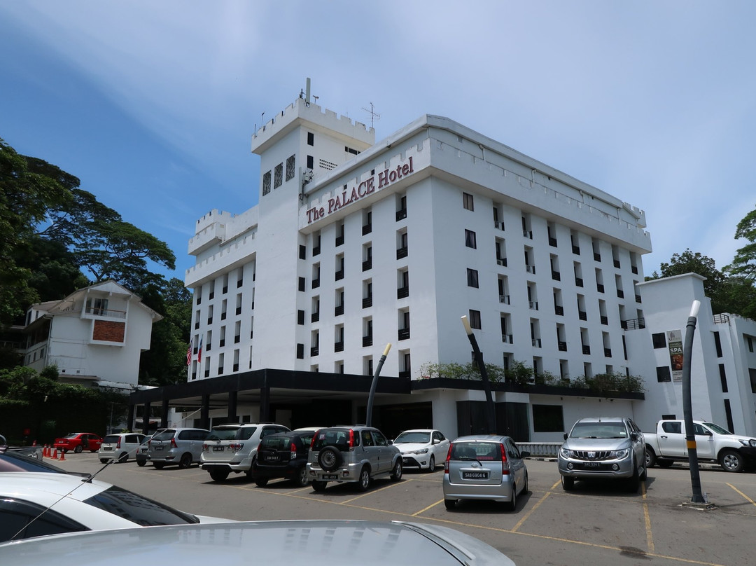 哥打京那巴鲁皇宫酒店