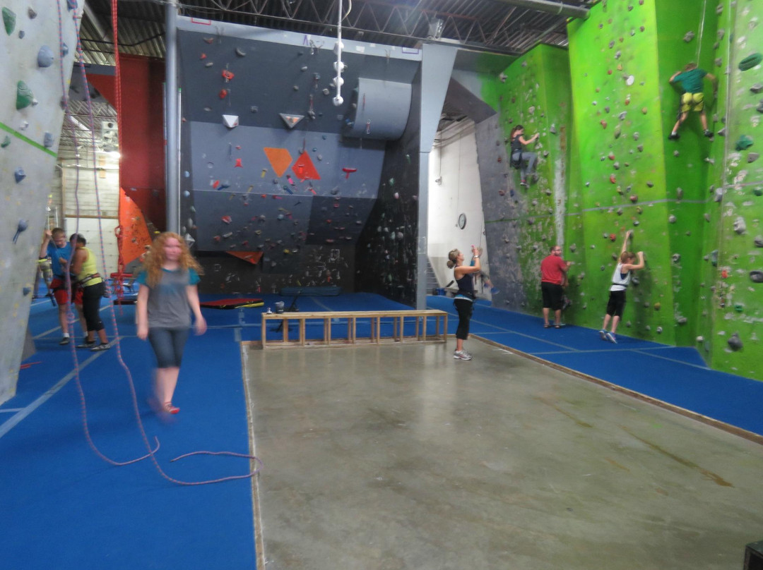 Stonewall旅游景点-Vertical Adventures