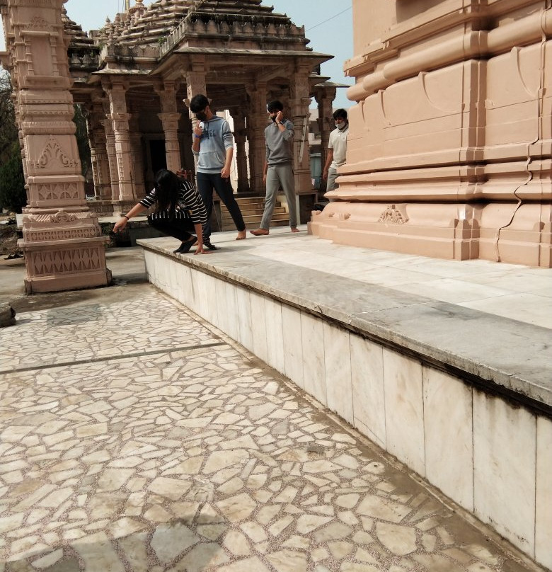 Katraj Jain Temple景点图片