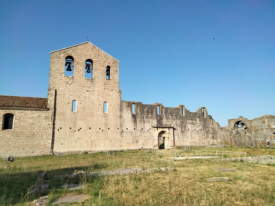 Area Archeologica di Venosa景点图片