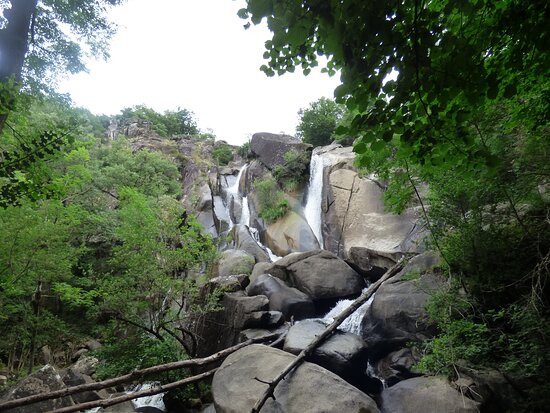 Cascade Le Saut de la Truite景点图片