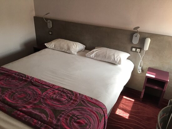 Brit Hotel Les Evens主图
