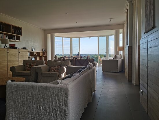 瓦伦德酒庄酒店主图