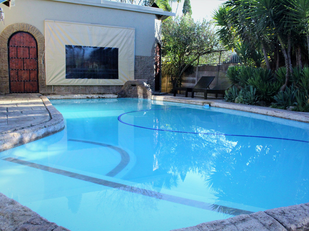 Safari Manor
