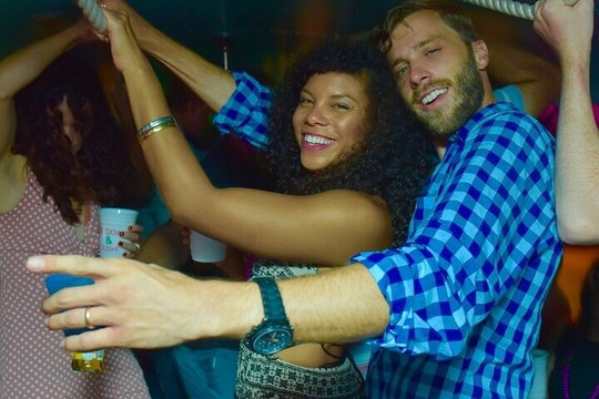 Empire Party Bus-拿骚必去景点