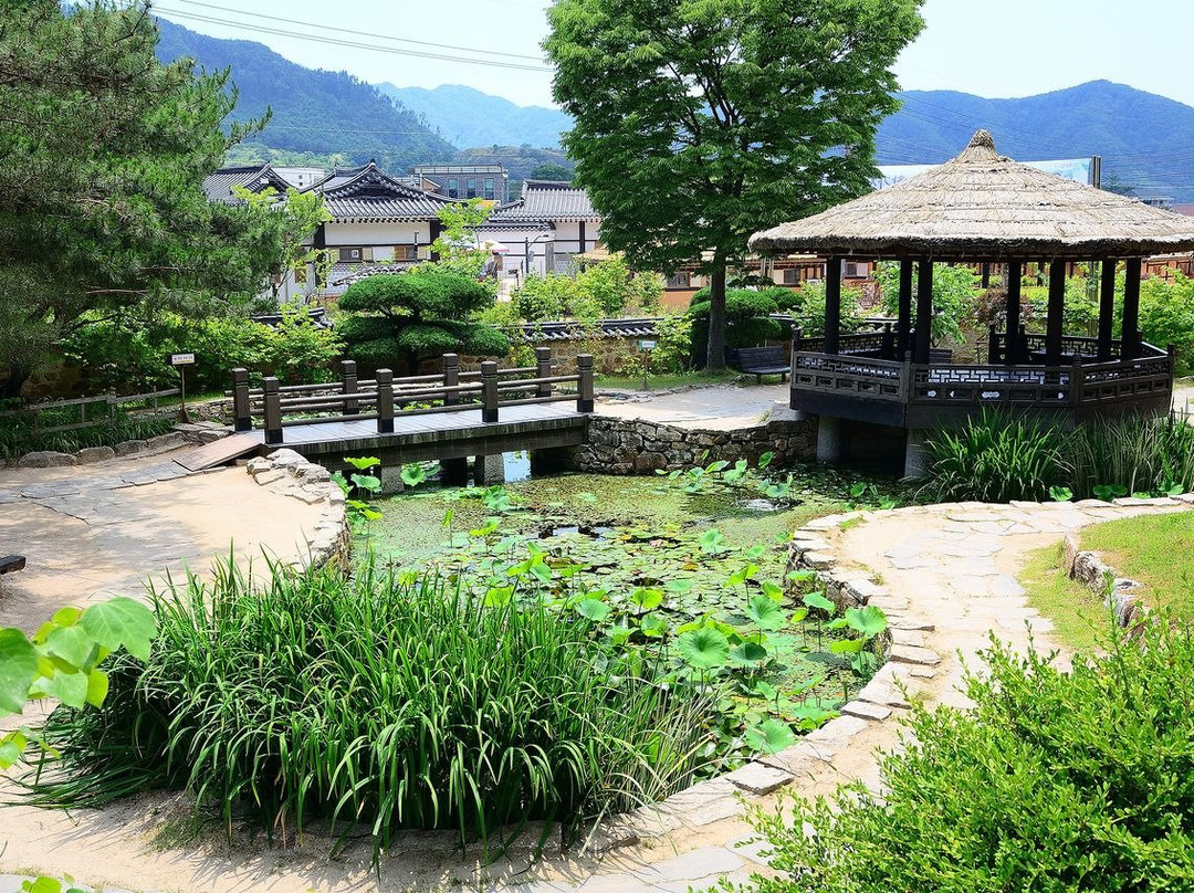 Kim You-jeong House of Literature