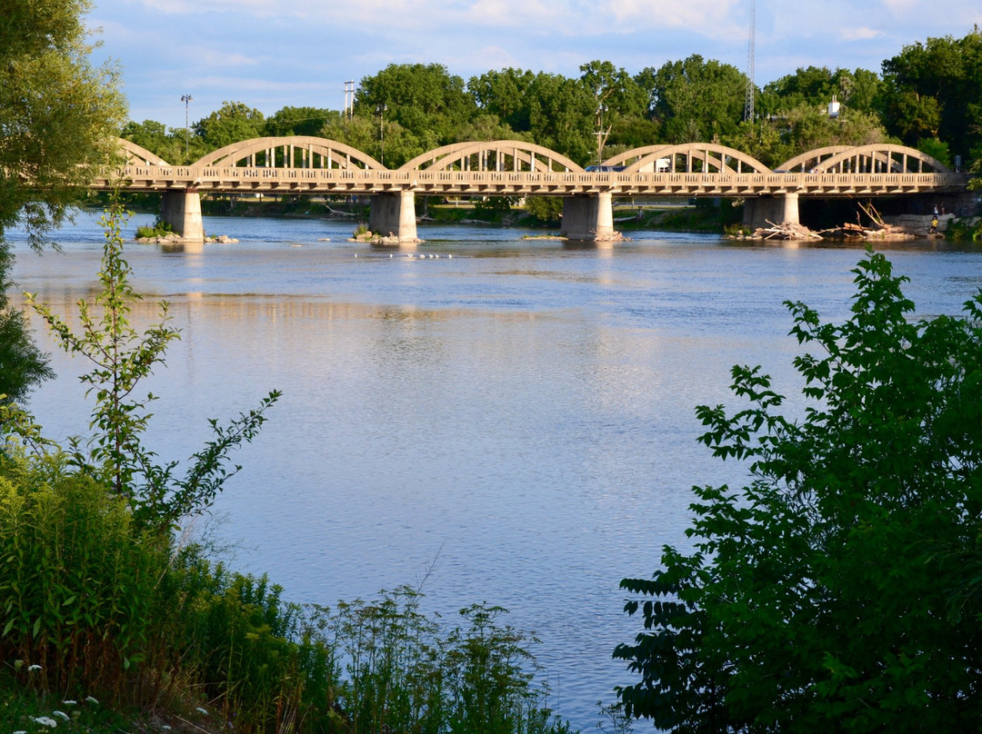 Caledonia Bridge景点图片