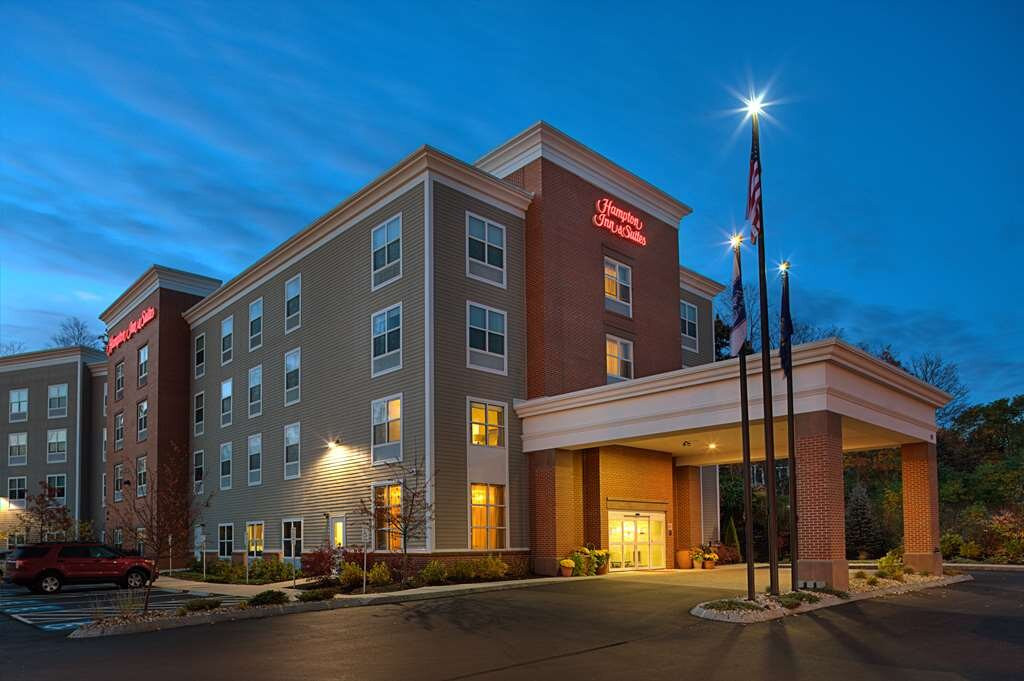 Hampton Inn & Suites Exeter主图