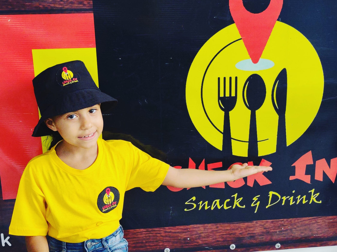 Check In Snack & Drink