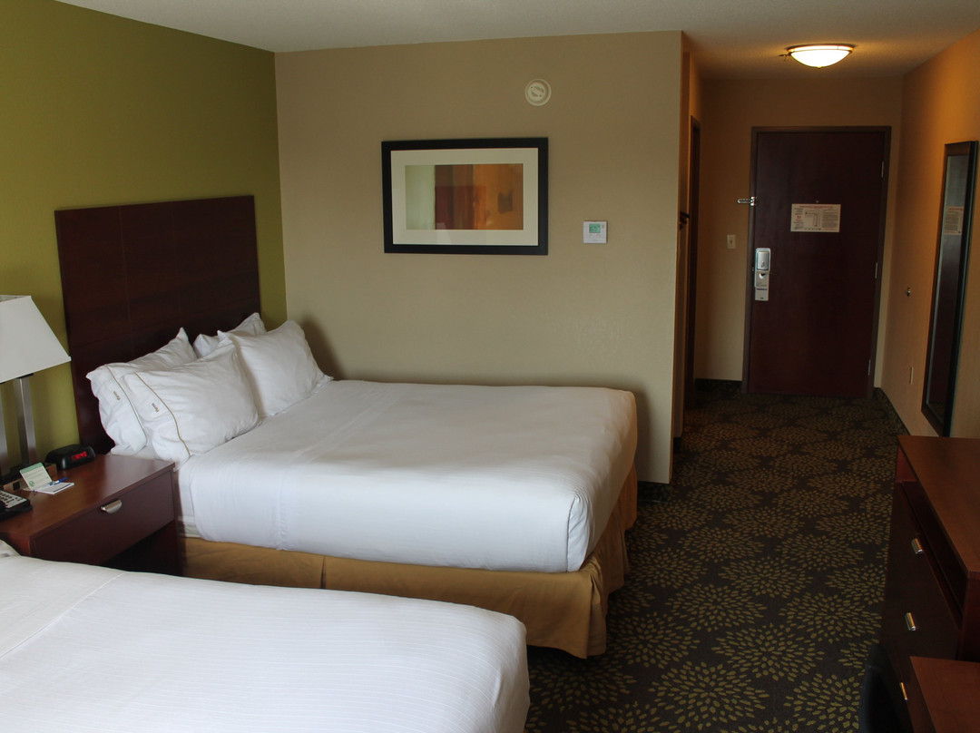 Holiday Inn Express & Suites Starkville by IHG主图