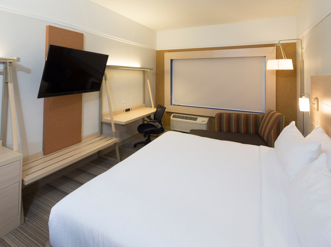 Holiday Inn Express & Suites Port Huron By IHG主图