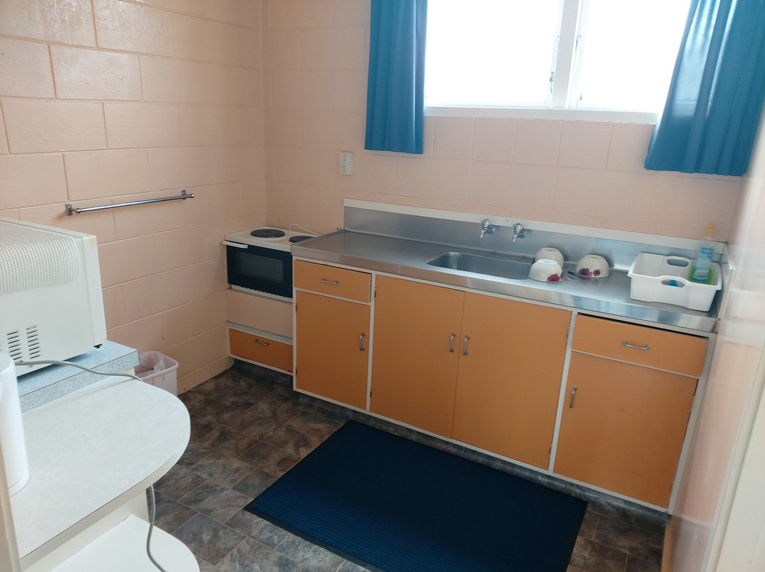 Oasis Hotel & Motel主图