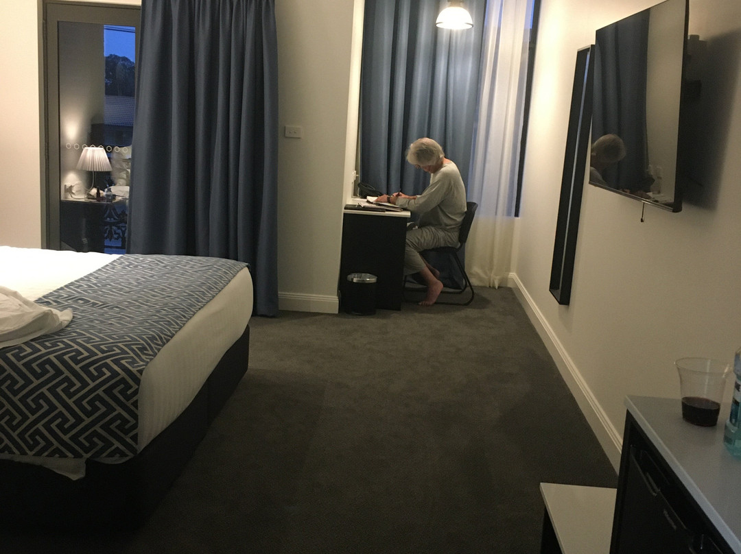 The Abbey Motel主图