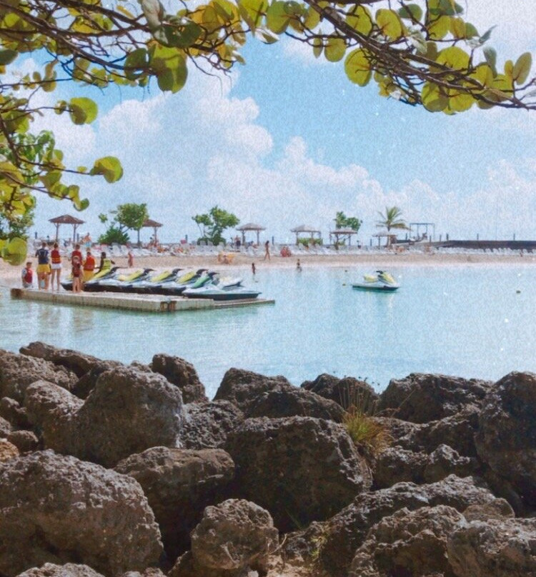 Mahogany Hotel Residence and Spa主图