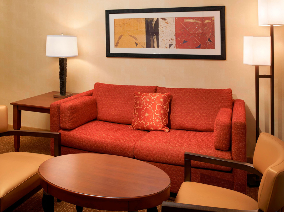 Courtyard Dayton South主图