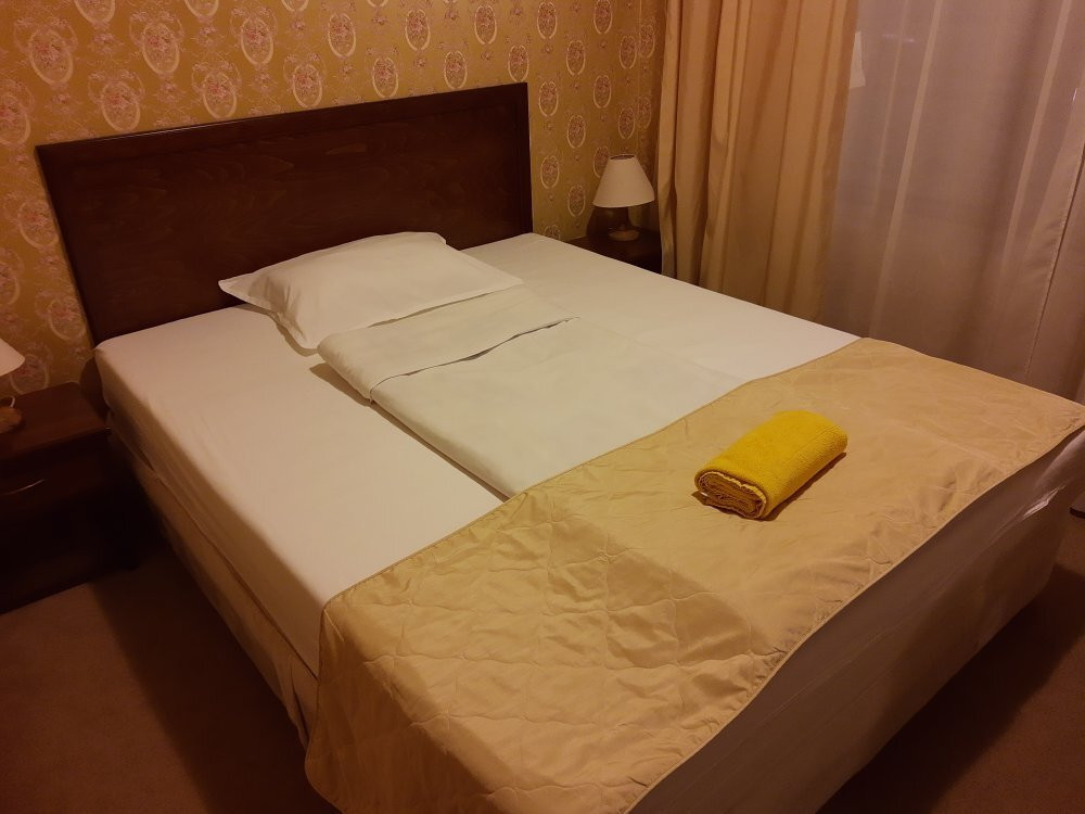 蒙搭涅特罗央庄园酒店主图