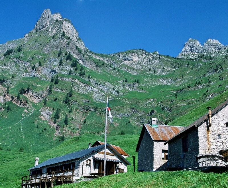 Rifugio Pian de Fontana景点图片