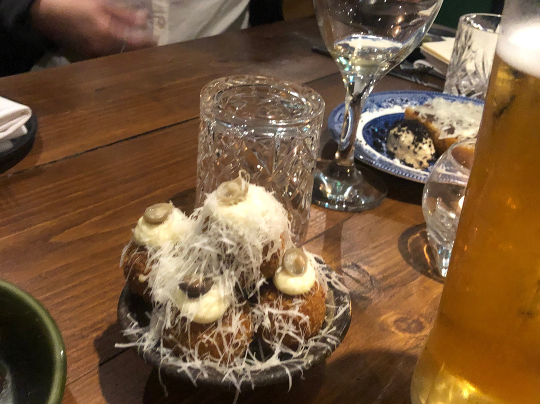 The Silver Cup主图
