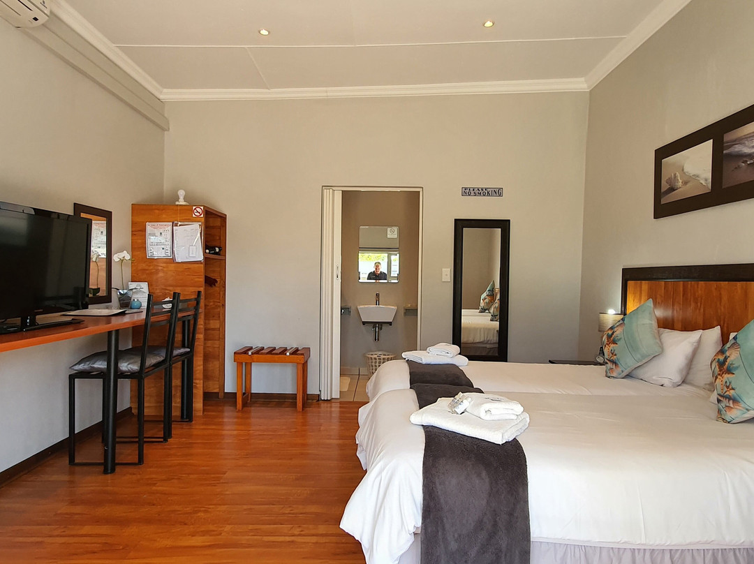 Dive Inn Bed and Breakfast主图