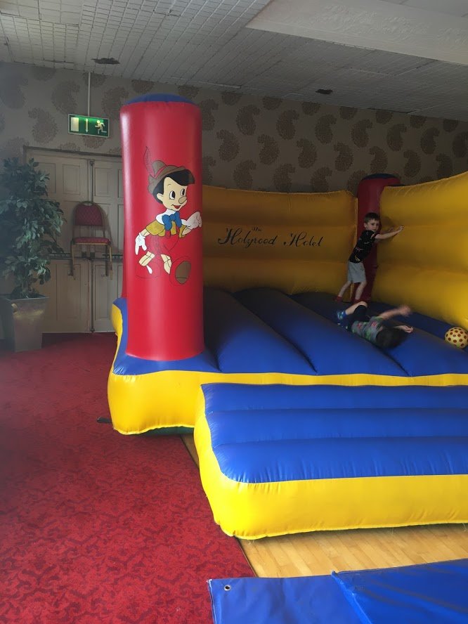 The Holyrood Hotel - Blue River Leisure Centre-家庭/游戏区