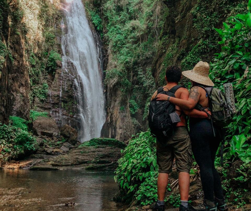 Cachoeira Queda do Meu Deus-Eldorado必去景点