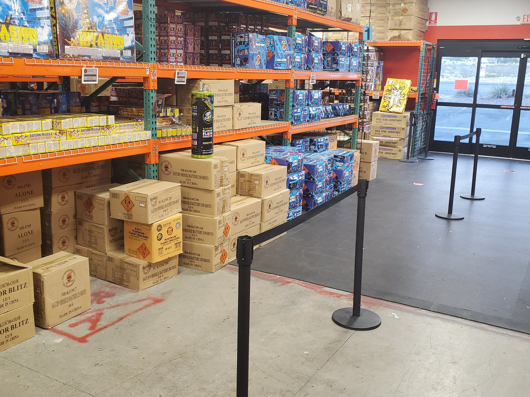 Red Apple Fireworks - Pahrump, Nv-帕朗必去景点