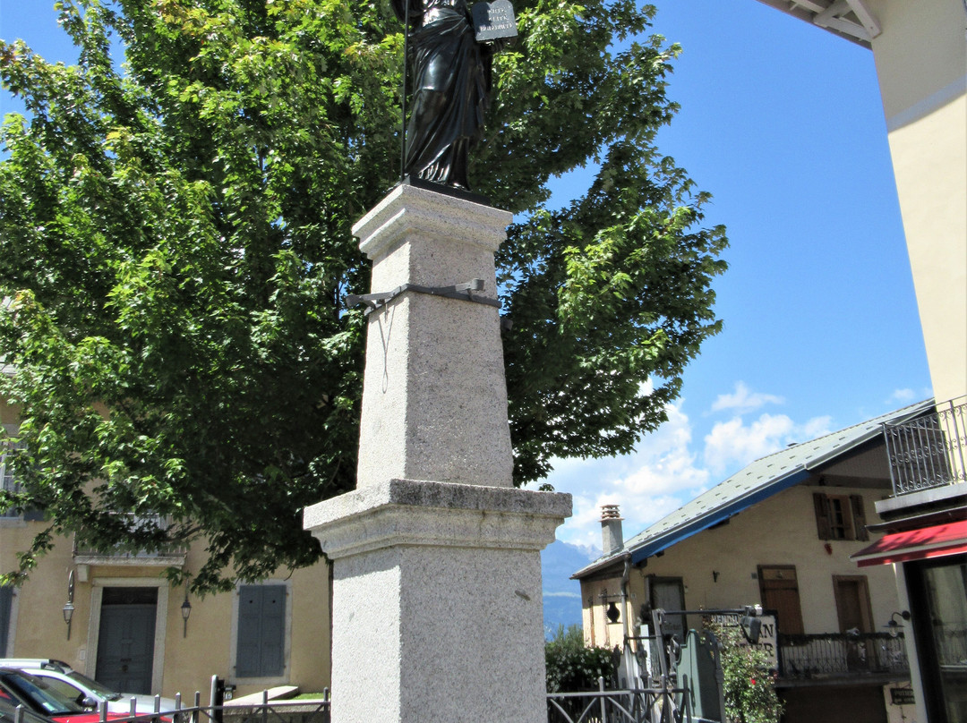 Statue de la Republique景点图片