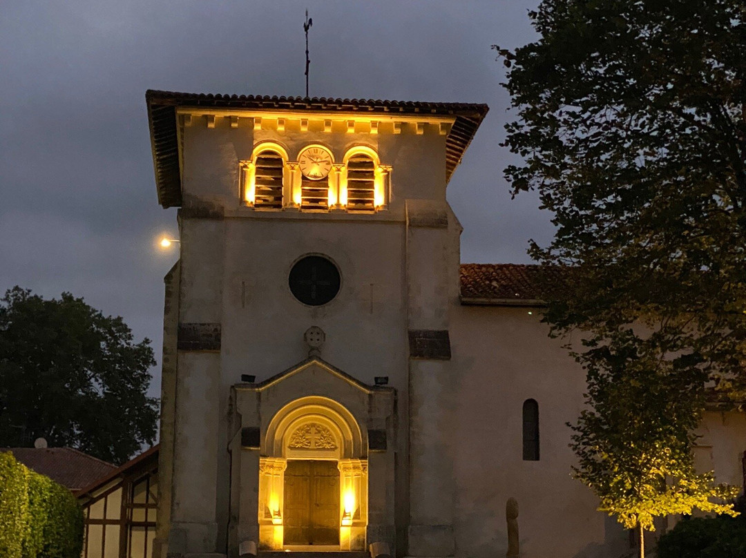 Eglise romane de san Server景点图片