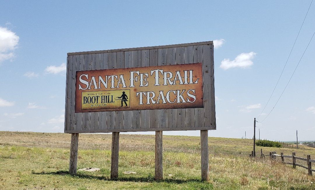 Santa Fe Trail Tracks-道奇城必去景点