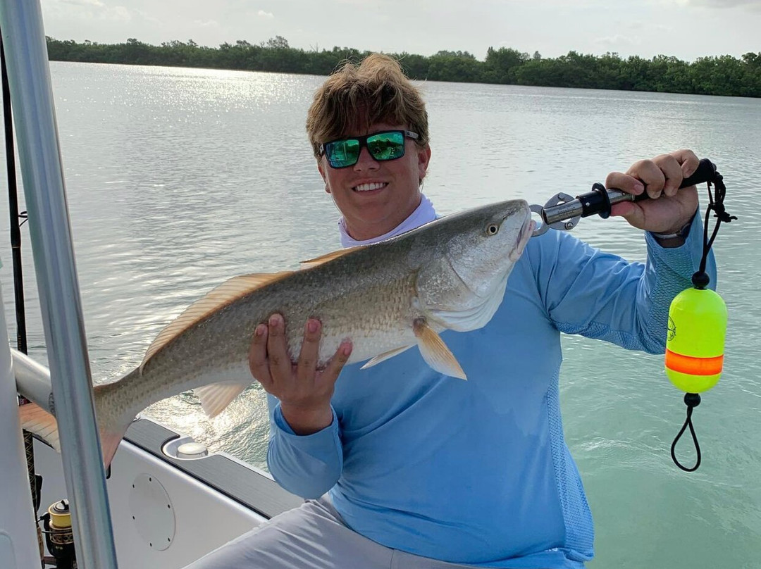 Hooked 4 Life Fishing Charters-迈尔斯堡必去景点