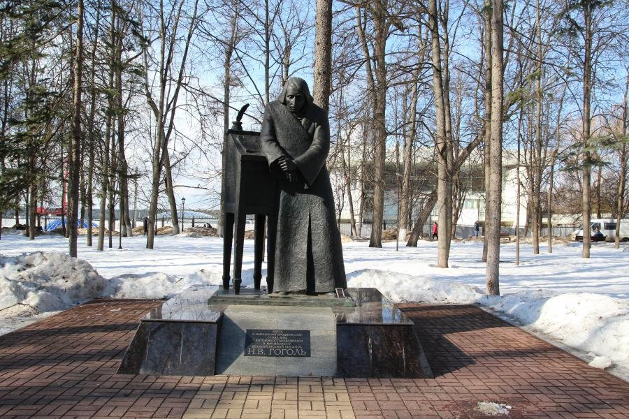 N.V. Gogol Monument景点图片