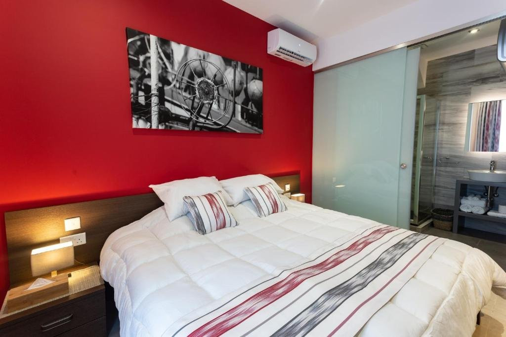 The Shipwright's Lodge主图