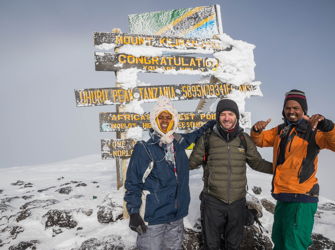 KILIMANJARO CLIMBING TOURS-莫西必去景点