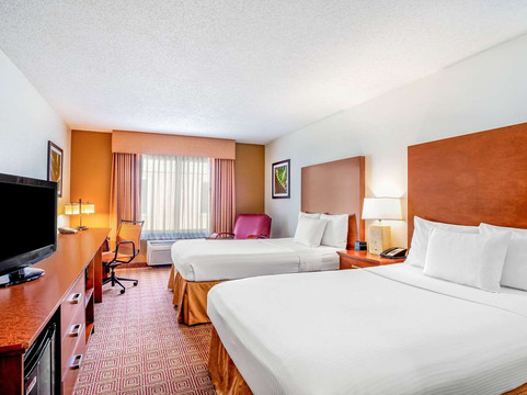 La Quinta Inn & Suites by Wyndham Danbury主图