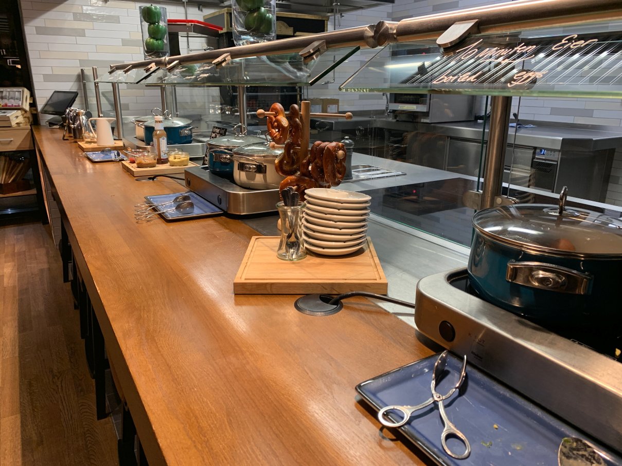 南慕尼黑奥伯法芬霍芬万怡酒店-餐饮