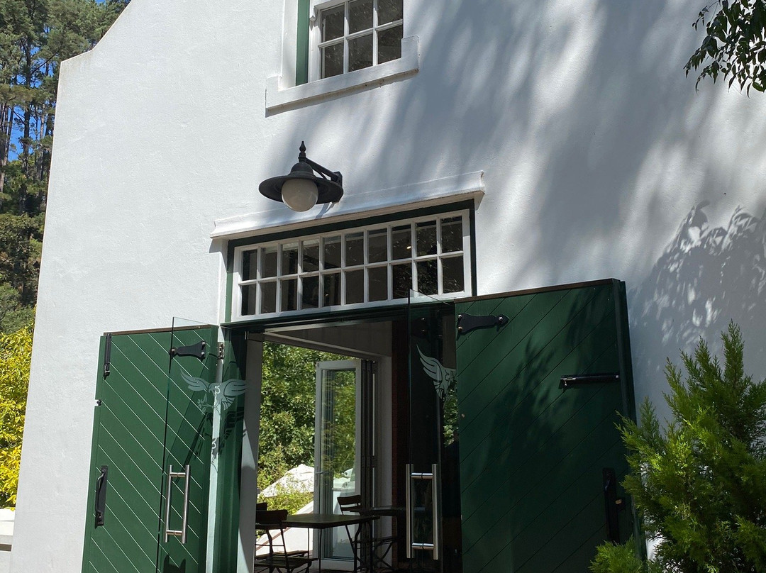 Eagles Nest Guesthouse主图