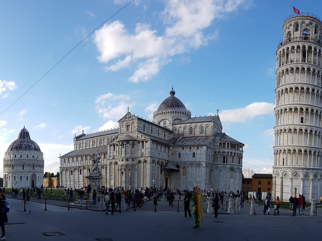 TuscanyBUScom-里窝那必去景点