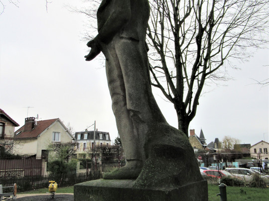 Monument à Frédérick Lemaitre-Pierrefitte-sur-Seine必去景点