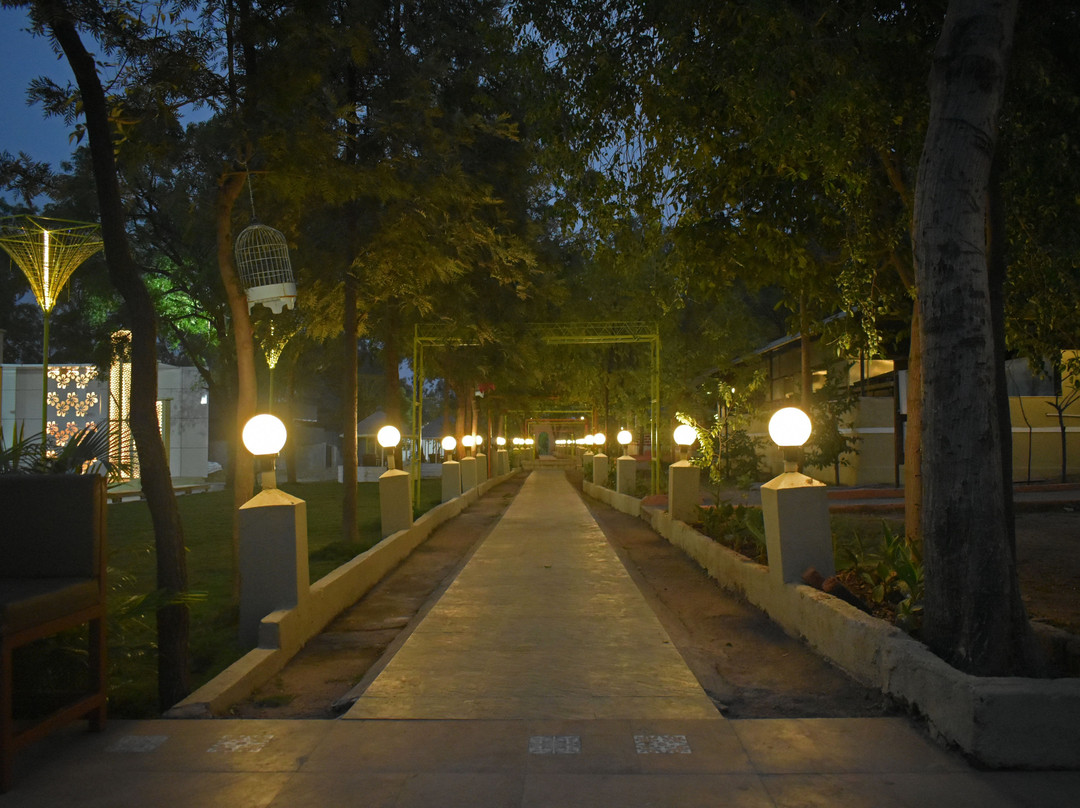 Capital O74270 Winds Flower Resort主图