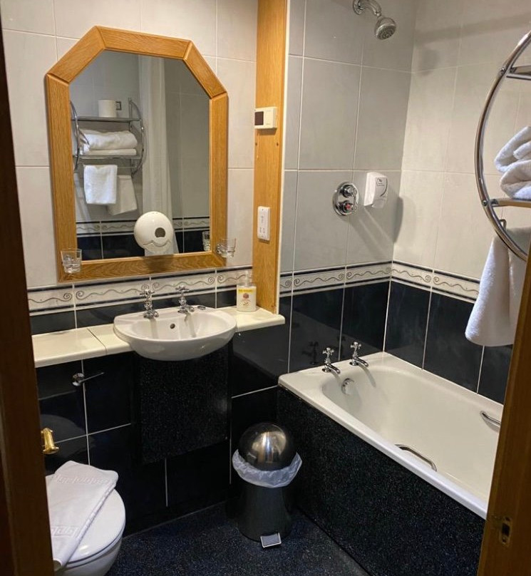 贝塞麦酒店主图