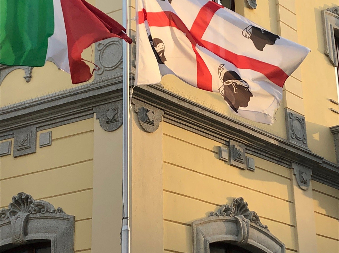 Corso Umberto I-奥尔比亚必去景点