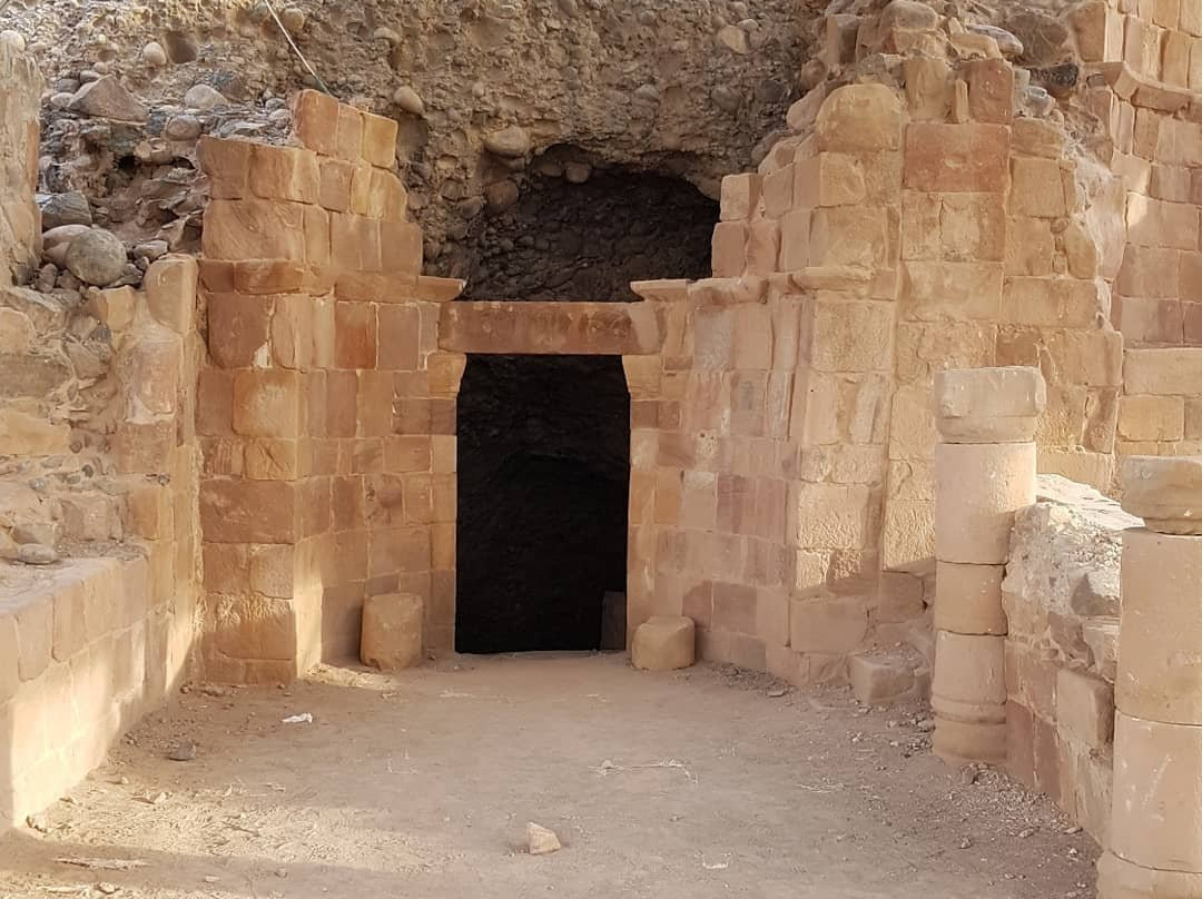 Lot's Cave-Safi必去景点