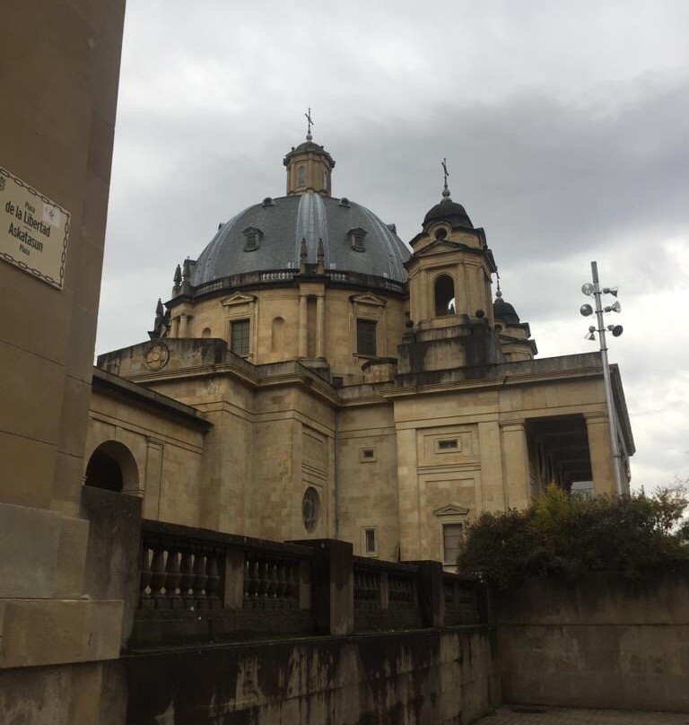 Monumento a los Caidos-潘普洛纳必去景点