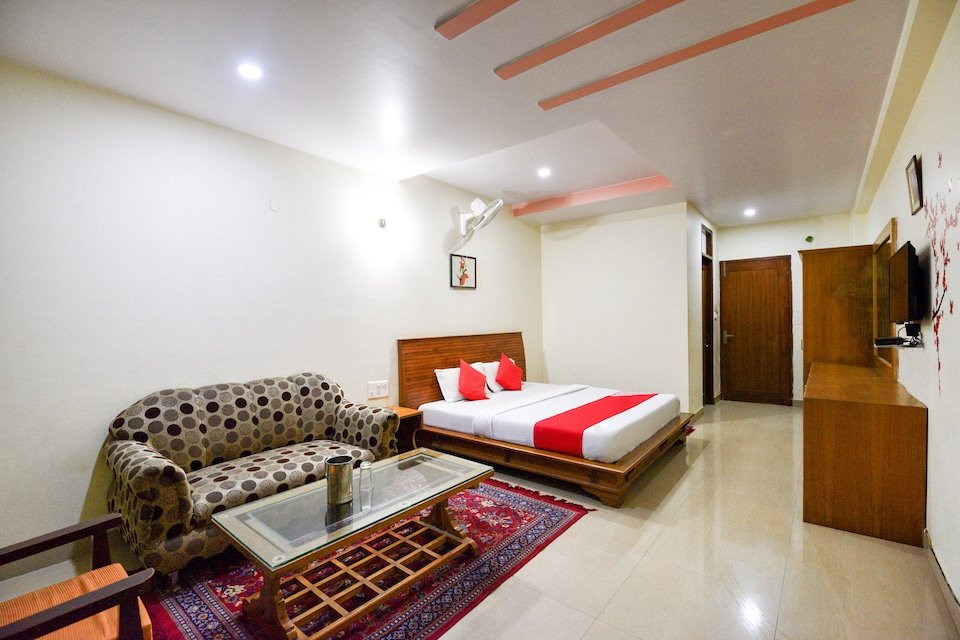 OYO 26734 River Bank主图