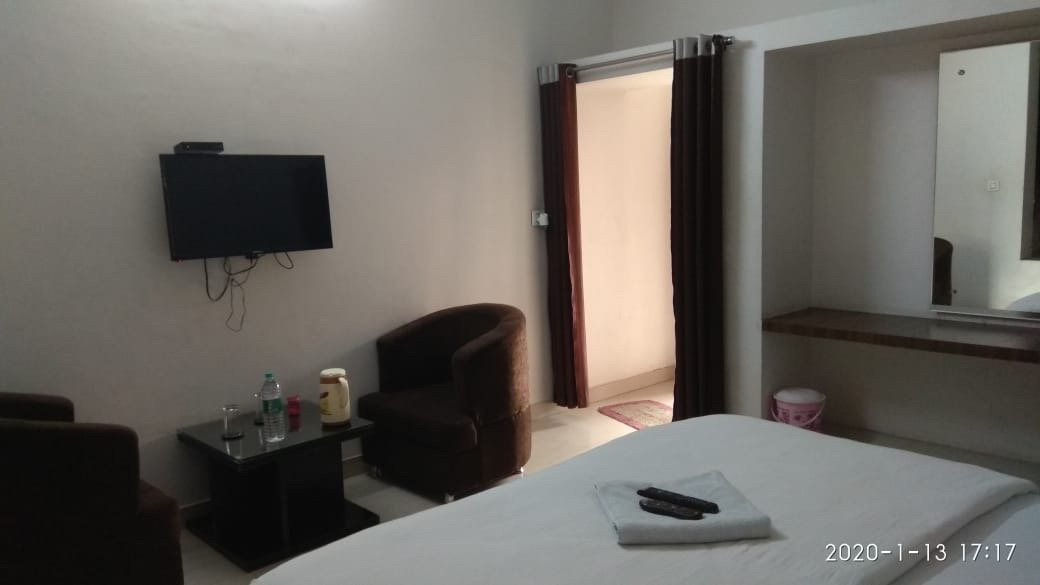 Roop Shree Hotel主图