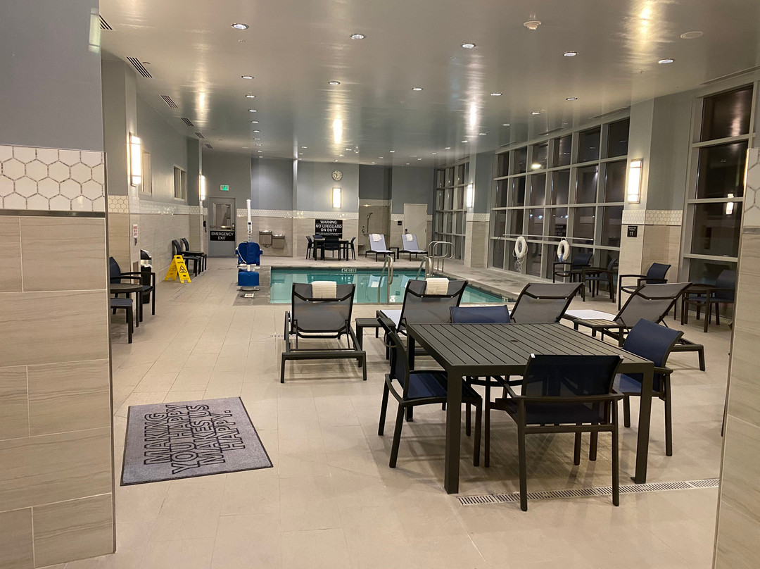 Hampton Inn & Suites LAX El Segundo主图