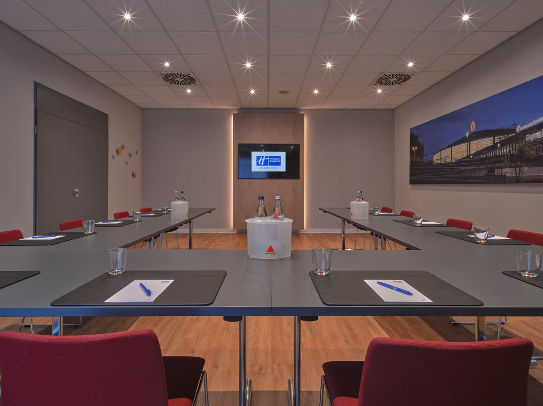 多特蒙德快捷假日酒店主图