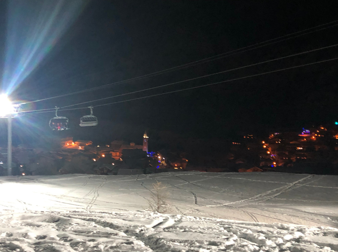 阿尔帕奇德瓦勒塞尼酒店主图